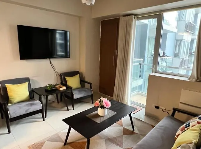 Apartment World *